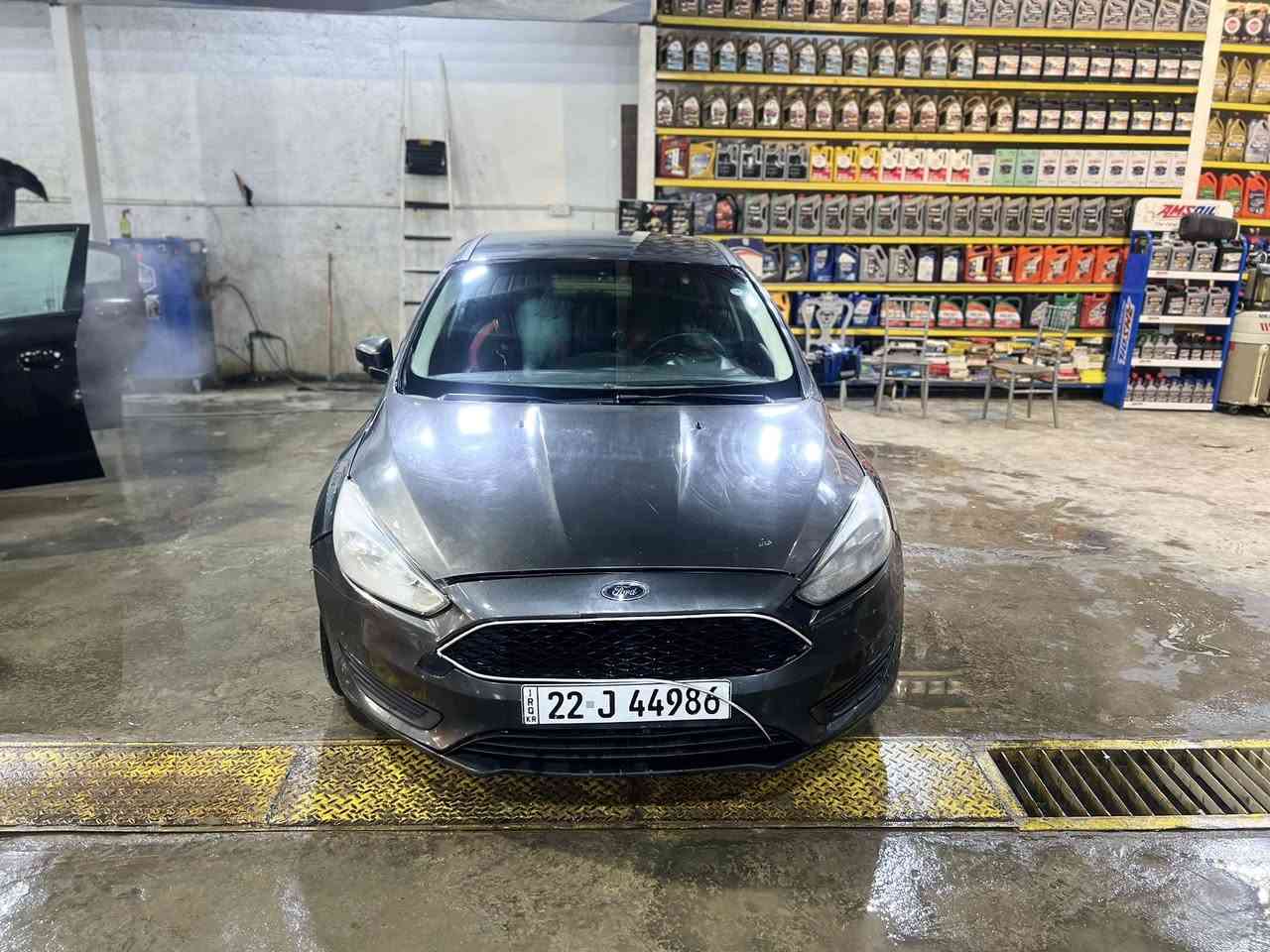 سلام عليكم فورد فوكس 2017 لون نفطي السياره بيه 2قطعه بنيد وچاملغ  عنوان بغداد رقم السياره شمالي   سعر 80وبيه مجال رقم التلفون ***********
