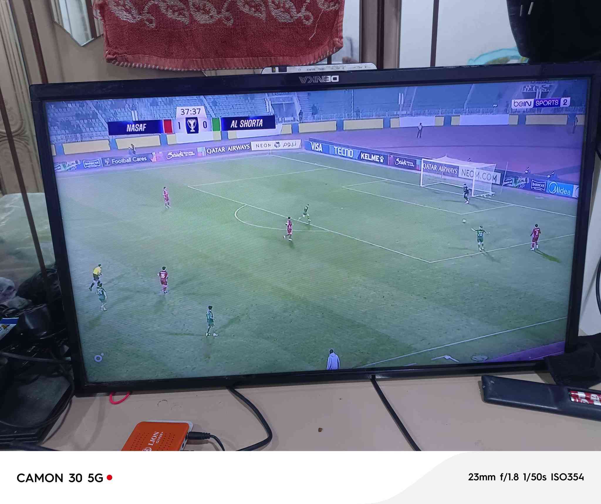 سلام عليكم ورحمه الله شاشه حجم 32نوع دنكا الشاشة شغال مابيهه اي مشكلة بس صوره مقلوبه بسبب البرنامج الى داخل الشاشة لكن هي شغال ومعلكه بلمقلوب ومابيهه اي مشكلة للبيع بسعر مناسب راسلني او اتصل *********** النجف, العراق
