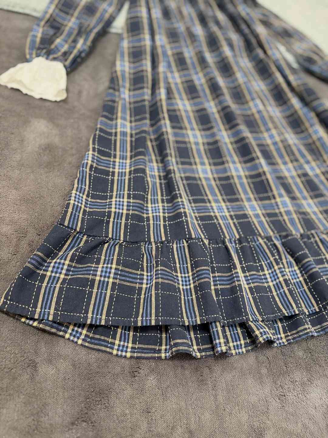دشداشة فنتچ كاروهات باللون النيلي 
الخامة قطني 💙
القياسات m,L,xl

#اكسبلورر  #اكسبلور_فولو  #اكسبلور  #اكسبلورexplore  #اكسبلور_explore


**إذا كنت صاحب هذا الإعلان وتريد حذفه لأي سبب، رجاءا أرسل رسالة إلى الدعم الفني**