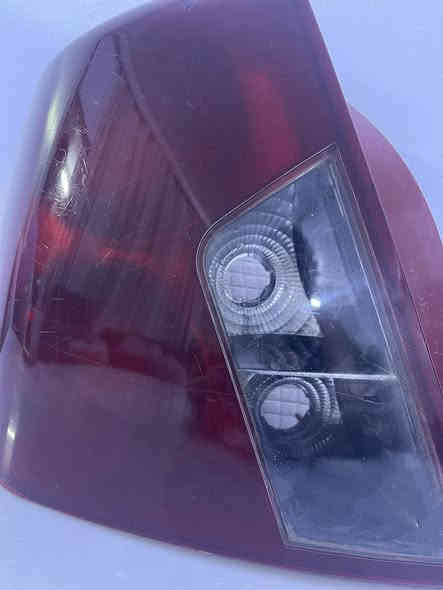 السلام عليكم بكلايتات اوبترا اصلي تايوان نضاف بدون ضفيره للبيع العنوان بغداد الشعب السعر 65 وبيهن مجال 
***********
