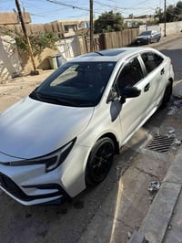 كورلا S • ٢٠٢٥ • جلد احمر