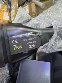 شباب شاحن سياره السعر 250  الف توصيل لكل العراق تواصل واتس 07844447252