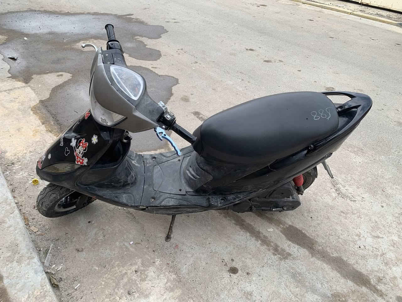 سلام عليكم دراجه عدله حلوه وكامله مكينته حلو المكان حي الجهاد السعر ٥٥٠وبيه مجال هذا رقمي ***********
