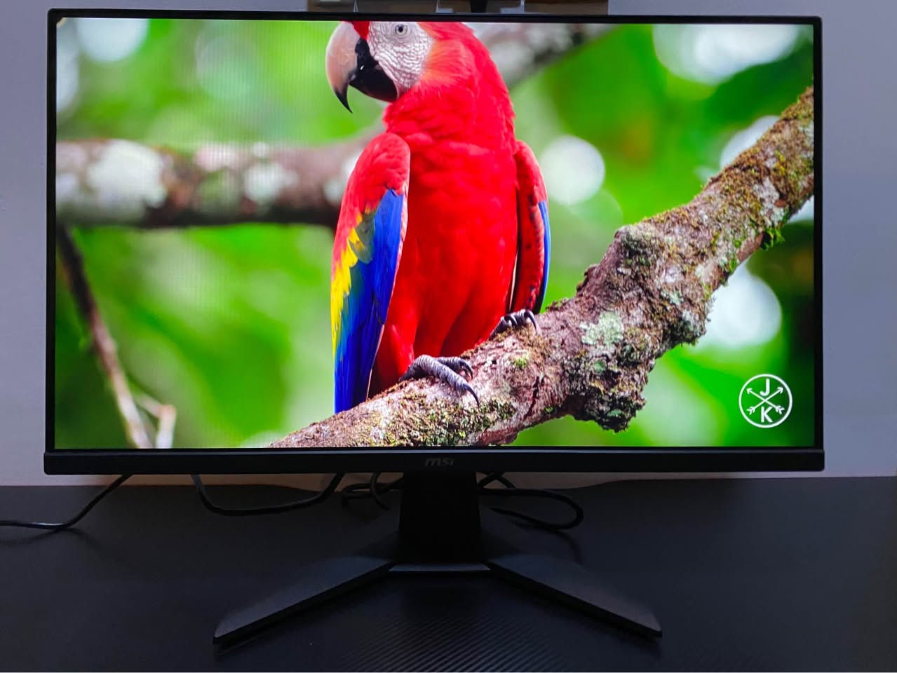 Screen Size: 27-inch flat 
Panel Type: Rapid IPS 
Resolution: Full HD (1920 x 1080)
Refresh Rate: 180Hz
Response Time: 0.5ms (GtG) 
Sync Tech: Adaptive-Sync
Ports: 
2x HDMI 2.0
1x DisplayPort 1.4
1x Headphone jack
MSI AI Vision dark-booster

+9647502396988
0️⃣7️⃣5️⃣0️⃣2️⃣3️⃣9️⃣6️⃣9️⃣8️⃣8️⃣
WhatsApp / Telegram / Viber

ته‌نها له‌و سوچه‌ی دیاریكراوه‌ ئه‌و په‌ڵه‌ی هه‌یه‌ به‌ شه‌رتی ئه‌وه‌ی زیاد نه‌كات
فقط في الزاوية يوجد بقعة بشرط الفحص كويسينجاك, أربيل


**إذا كنت صاحب هذا الإعلان وتريد حذفه لأي سبب، رجاءا أرسل رسالة إلى الدعم الفني**