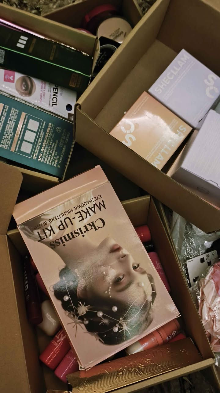 متوفر مكياج جملة كميات
قرابة 1000 قطعة ابيع جملة درازن وابيع شلعات
كل قطعة وسعرها النجف, العراق


**إذا كنت صاحب هذا الإعلان وتريد حذفه لأي سبب، رجاءا أرسل رسالة إلى الدعم الفني**