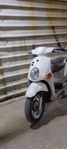 سلام عليكم دراجه فله 
كفرات بلادي
كليو متر شغال 
كيج بانزين شغال 
تايرات جديد 
اشاير شغال 
الايت عالي وناصي شغال 
مكينه بلاديه مامفتوح
سعر 800 وبيه مجال شي قليل 
عنوان الشعب شارع الصحه 
رقم الهاتف ***********
