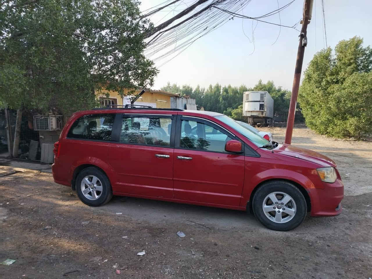 السلام عليكم
دوج كرفان مديل ١٣  
محرك ٣٦٠٠
بيبان كهرباء جنطه كهرباء
كشنات سياحي بلع
ماشية ٢٠٠ الف قابل للزياده حادث أمريكا فقط سرقه بنيد وجاملغات وبلعراق صبغ جاملغ الخلفي وشويه من باب السلايت جهت السايق اثر شخط
السعر ١٢٢ ورقه
مكان السياره بغداد حي اور
مكلف بل نشر
للاتصال على الرقم ***********
