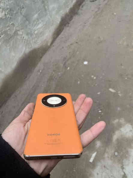 سلام عليكم جهاز هونر للبيع جهاز مامفتوح  بي بس هذا الفطر البشاشه  مكاني بابل مركز مدينه سعره ١٨٠ وبي مجال ***********
