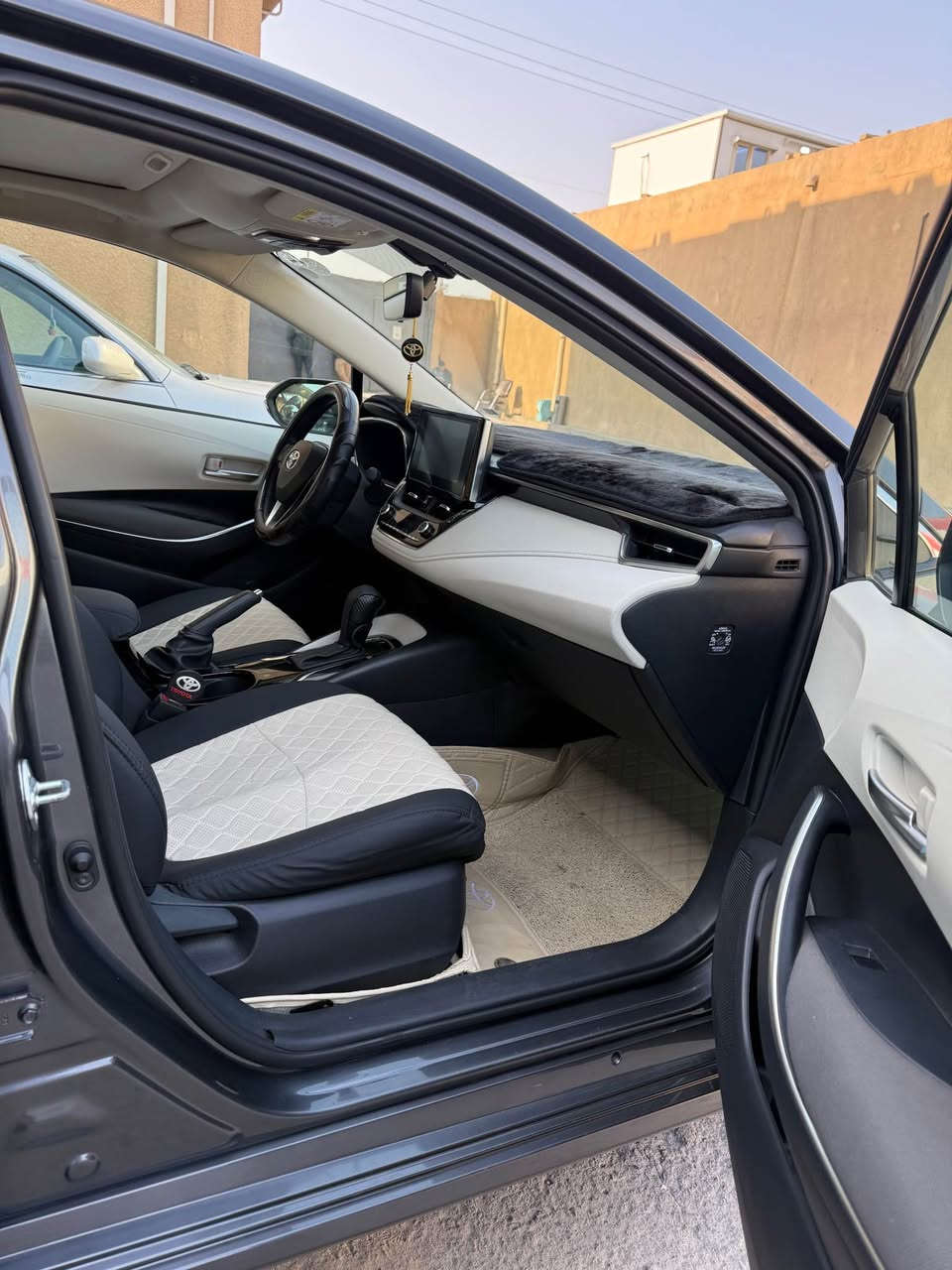 كورلا  خليجي مديل 2023فول مواصفات 1/1 
ماشيه 55الف  
حداديه جديده تختم تاير جديد  
السعر168
*********** البصرة, العراق
