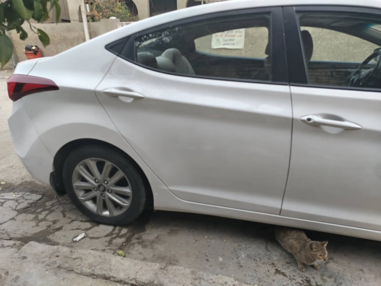 السلا م عليكم اللنترا موديل 16 خليجي فول مواصفات ماعدا البصمه تبريد تدفئه كير محرك كفاله سونارها وياها كلشي موضوح كدامك العنوان دورة شارع 60  سنويه تنتهي عام 31   سعر 119 رقم الهاتف ***********
