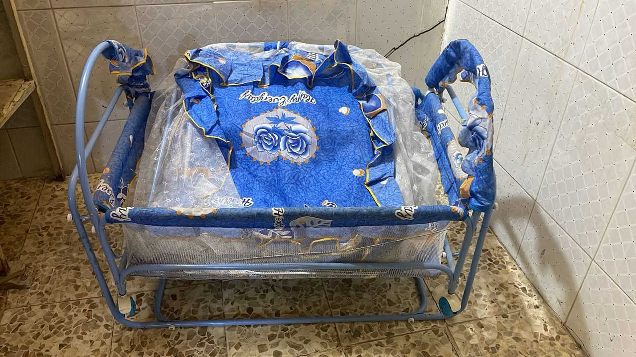 استخدام قليل للبيع السعر 75للتواصل***********
