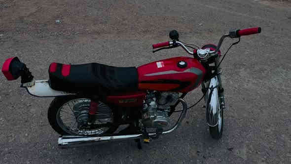 السلام عليكم للبيع او مرواس بتايكر  موديل 24  دراجة رابيدو موديل 25 شاصي نامة أوراق اصولي الدراجة خير من الله نشطة ما بيه اي نقص شلعة ومعدل وقوة السعر 575 وبيه مجال بسيط المكان الخالص دلي عباس للاستفسار *********** ولتوفيق لجميع
