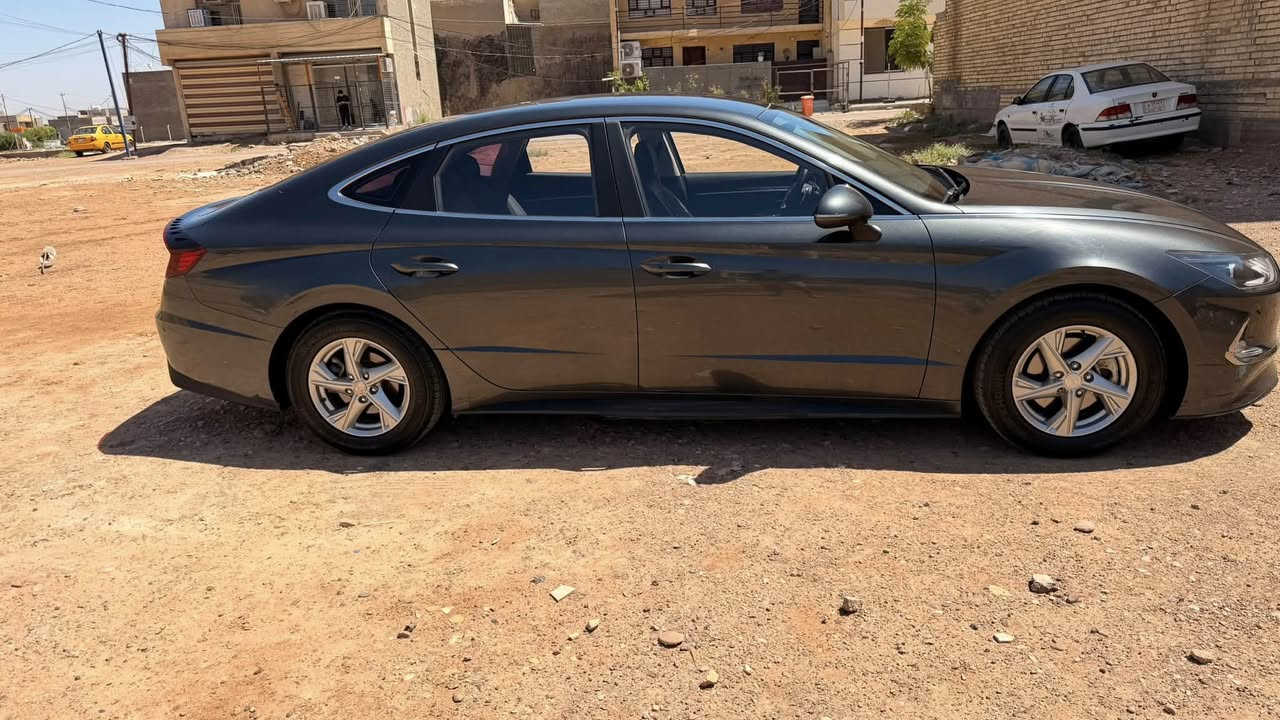 السلام عليكم
سوناتا غاز بلادي موديل ٢٢ مكفولة كفالة عامة 
مواصفات السيارة بصمة . تدفئة تبريد بالكشنات . كشن السايق تحكم كهربائي 
تدفئة بالستيرن . قيادة ذاتية. تحديد مسار . 
سايد بريك كهربائي . نظامين قيادة. وبعد مواصفات غيرهن السيارة خصوصي بلادي وليس تكسي يعني القمارة مابيها ثقوب 
السيارة حلوة و نظيفة جدا 
السعر المطلوب 168   وبيها مجال بسيط جدا  مكان السيارة بغداد التاجيات


**إذا كنت صاحب هذا الإعلان وتريد حذفه لأي سبب، رجاءا أرسل رسالة إلى الدعم الفني**