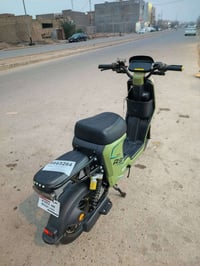 شباب عدي هاي الدراجه شحن للبيع دراجه حلوه ونضيفه 4سرع سرعته 60 حته بك ...