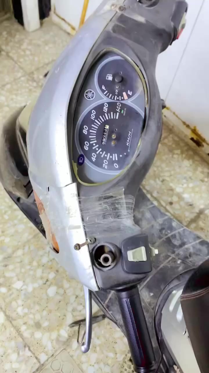 سلامً عليكم بريز كلشي شغال بيها  سلف هندر السلف يحتاجلها شخاطه وهسه العرموطه ضربته حيل نكسر بيدي فه أنطيك ضمان بل محرك شهر آي شي ترجع لين مصالي سبوع بدلت طابوكه بلاد سعر ٣٠٠ وبيها مجال الوتي ليدخل رجاء


**إذا كنت صاحب هذا الإعلان وتريد حذفه لأي سبب، رجاءا أرسل رسالة إلى الدعم الفني**