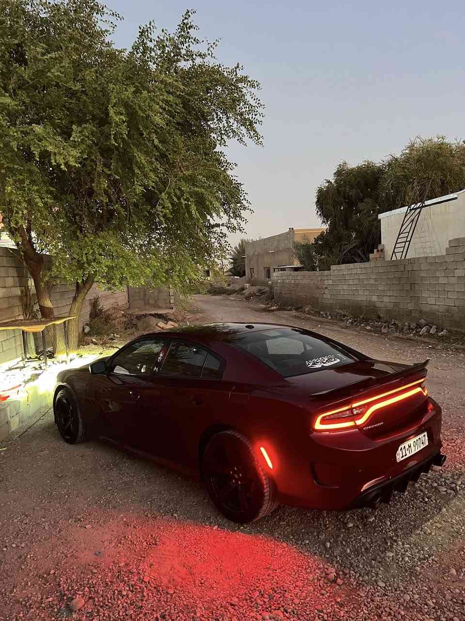 السلام عليكم 
دوج چارجر 
موديل 2020 SXT
الممشى 78mi
محرك 6 سلندر 
كير محرك حداديه كفاله 
تخم تاير جديد عليها ويل نجمه توسايز 
صور الحادث بالمنشور 
رقم بغداد بأسمي تحويل ثاني يوم 
سياره استخدام شخصي 
ترهم مرواس هم حسب القناعه 
عنوان ديالى بلدروز 
باقي التفاصيل اتصل ***********
