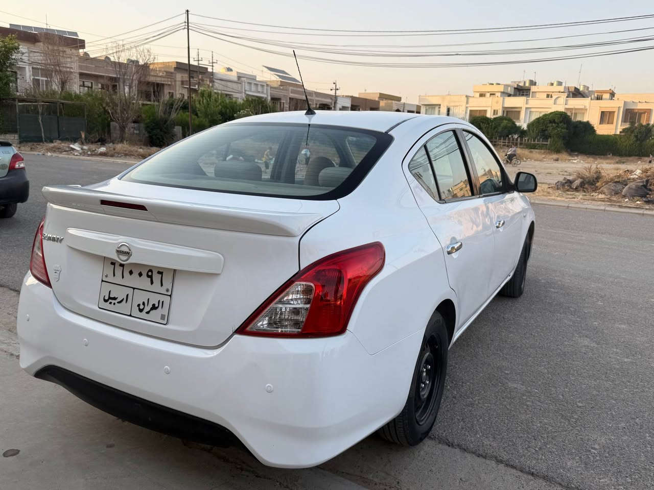 نيسان لاكشميباي  ٢٠٢١ سفري كوردستان 
سه يا ره كي زور جوان خاوينه 
به شه رتي گيرو مه كينه و ته حويل و غه رامه 
سه يا ره كه ٥ بارجه ي بوياغه بي ژوري پشت و بيش كه بس
به بي اوه ي هيج ئيرباگي ته قيبي 
٤ تا يه ي نوئي له بنه بي ته قه و ره قه 
(يه ده نيكل . ٢ جام كاره با . فوليوم . Abs. )
شوين : هه ولير 
سعر ٩٣$ كه مه ك مه جال 
ره قه م ته له فون :*********** أربيل, العراق
