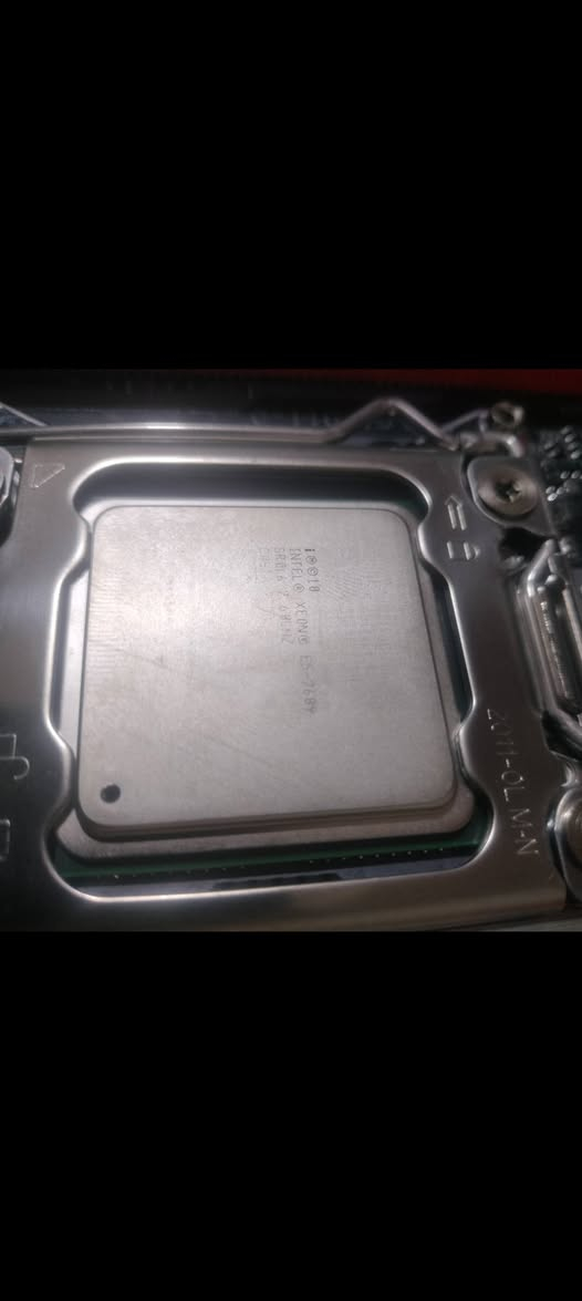 مذر بورد والمعالج ورامات
X79
E5-2789
Ram 8GB 1600MGH
سعر 35 الف


**إذا كنت صاحب هذا الإعلان وتريد حذفه لأي سبب، رجاءا أرسل رسالة إلى الدعم الفني**