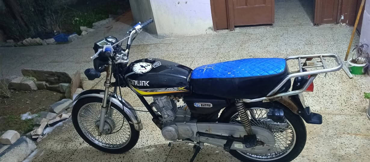 سلام عليكم اخواني ماطور للبيع شغال كامل جاهز عنوان العياضيه سعر 275 بدون اوراق نظافه فول رقم تليفون درهم مراوسه ***********
