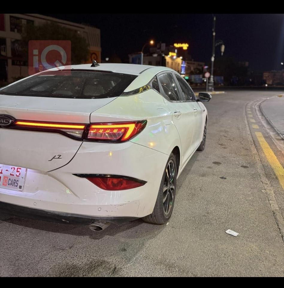 سياره جاك للبيع سعر 80 سياره بيهاا بس 3 قطع اما باقي وظع شريكه كفاله مكان كركوك  ***********
