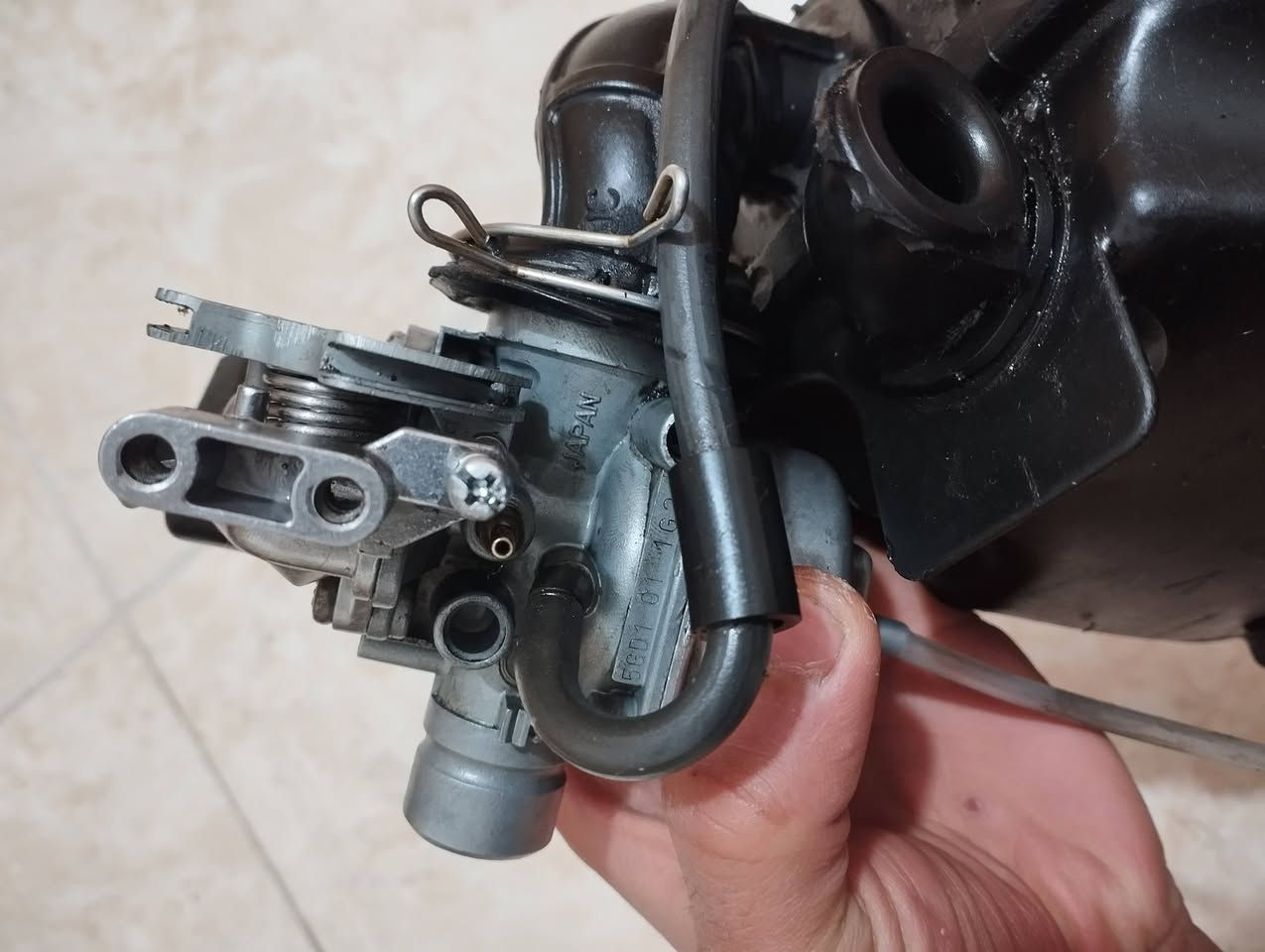 سلام عليكم
اغراض دراجه للبيع ياماها 60
كابريتر بلادي هوه شوته سعره 13 الف
گزوز كاتم شرط بلادي سعره 15 الف
ويل خلفي هوه و تاير بلادي سعره 10 الف مكان اربيل تواصل على واتساب على هذا الرقم ***********
