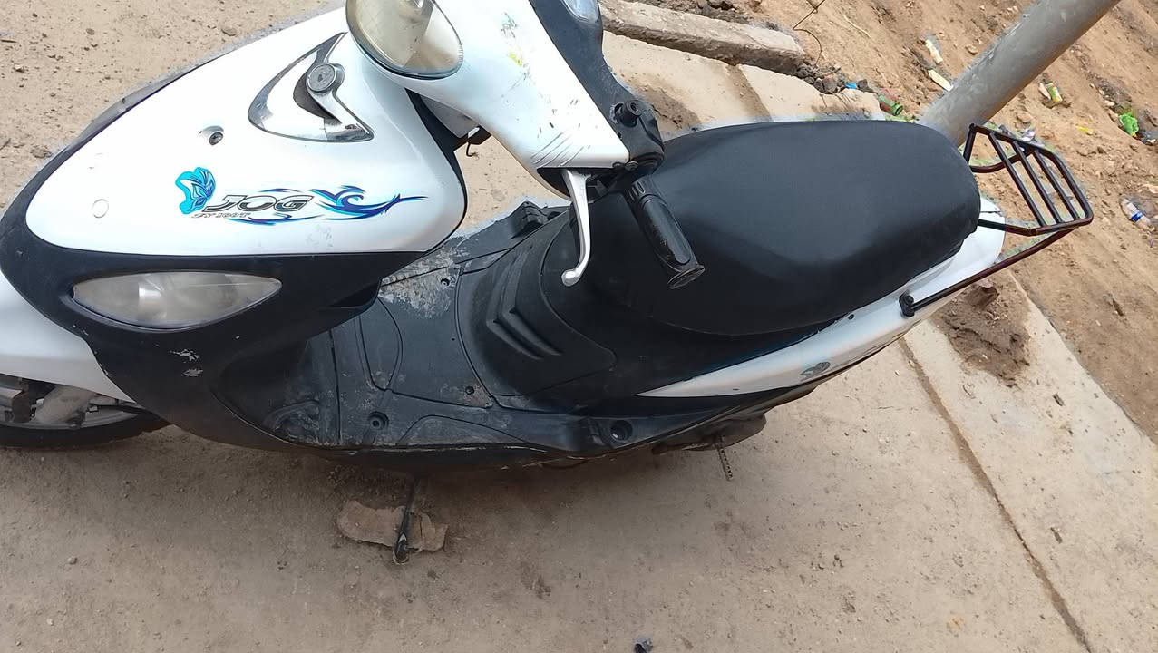 ماكس منغولي لبيع نضيفه كلش دراجه كامله من طول لطول 
مكينه ناعمه تخبل مكينه مفتوحه بس ولفات شرط وتجي وتفحص بوشه بلاد 49
كهربايات كامله منكول لطول 
شرط شلعه ومعدل 
دراجه نقصه بس بداله 
مكانك سوك الشيوخ 
تواصل فيس


**إذا كنت صاحب هذا الإعلان وتريد حذفه لأي سبب، رجاءا أرسل رسالة إلى الدعم الفني**