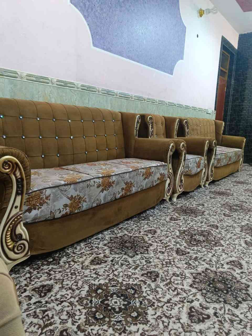 تخم تسكام ثكيل عشر مقاعد مستعمل نضيف العنوان العزيزيه منطقة باب الحاره للمراسلة *********** يوجد واتساب وماسنجر وتوصيل بل الاجره
