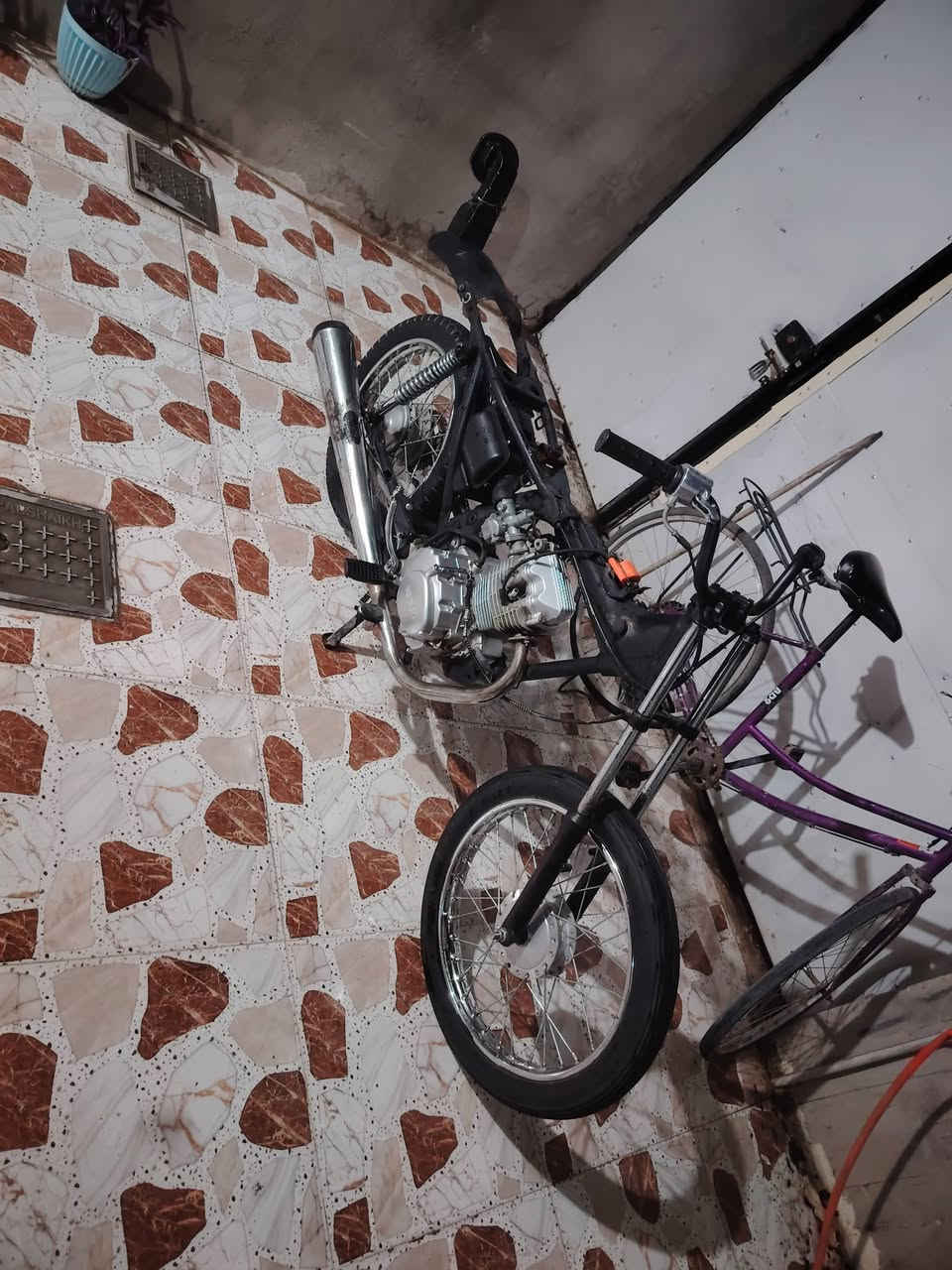 نامه ٢٥ مفتوح ولفات بستم اي عيب مابيه فقط صوت افليس شويه كلجات مو شي مروس حسب قناعه  كركوك حي عسكري


**إذا كنت صاحب هذا الإعلان وتريد حذفه لأي سبب، رجاءا أرسل رسالة إلى الدعم الفني**