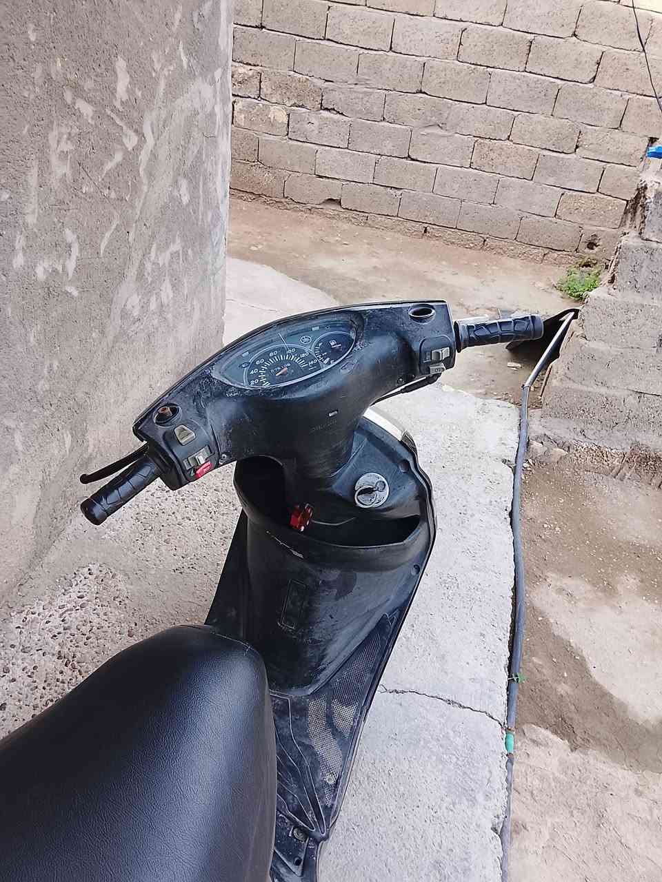 مرخصة ابو اكروب اخوان للبيع دراجه ناريه ابريز ياباني اصلي ياماها سرعه 140دراجه ابلاديه اصلي ياباني نقصها وايل مال قمجي فقط الباقي كلها شغاله هندر شغال هورن شغال سلف شغال محرك شغال كهربائيه شغاله اشاير يمنه يسره شغاله اكلوب أمامي شغاله عالي الجوده ناصي دبلات شغاله تايرات جديده ابلادي صلنصه اصليه مالته براغي مضبطه اخوان للبيع سعره 450وبيه مجال حك الجيه مكاني بغداد الدورة مقابل جسر الجمعيه حجي خير الله هذا رقمي الأثير ***********مفتوح دائما 24ساعه ملاحظه عندي واتساب على رقمي ملاحظه بيه منفيس كمرك بسمي الدراجه الناريه
