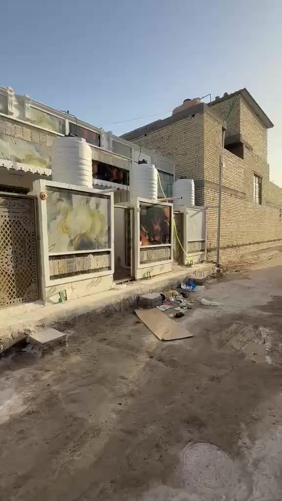 مشتملات للبيع المساحة 60 متر 
السعر نقد 25 
العنوان مدينة الصدر الدسيم قريب السوك 
ابو حسين السوداني ***********
