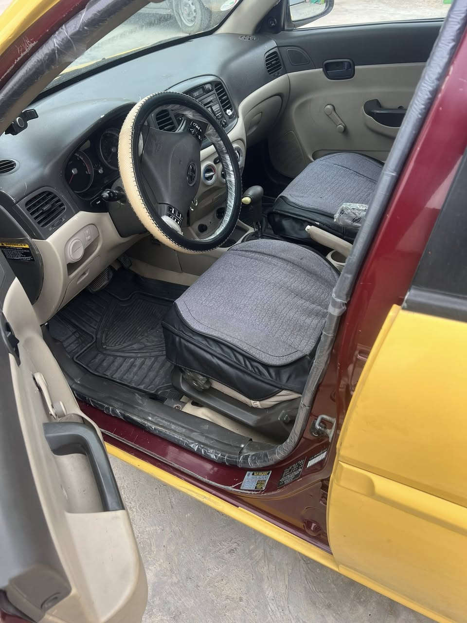 اكسنت 2009
أمريكي ضررها جاملغ اليمين والمسطره فقط 
كير اوتوماتيك 
هيئه وغرامه مصفره 
هزه جديده
محرك بي خيط بخار الاصلي 16 
السعر 82


**إذا كنت صاحب هذا الإعلان وتريد حذفه لأي سبب، رجاءا أرسل رسالة إلى الدعم الفني**