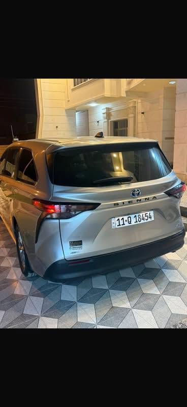 السلام عليكم ورحمة الله وبركاته
سينا هايبرد 2023 XLE
مواصفات معروفه السيارة ليبل واحد غراضه بلادية
بدون صبغ بدون دواخل 
ماشية 103 الف كيلو
ايرباك ستيرن  
بية بارد باب السايق والجاملغ اليسرى جهة السايق فقط
السيارة موجوده بالرمادي
اي استفسار 

***********
