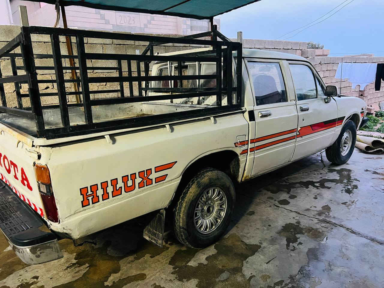 سياره للبيع موديل ٨٢ للاستفسار على *********** المكان كركوك الحويجه
