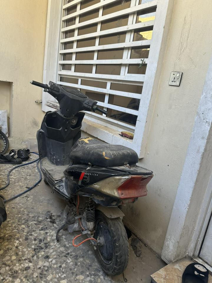 دراجه سكنس شحن كلشي بيه شغال بس البطاريات يرادله تبديل 
قيم وأخذ 
للأستفسار *********** واتساب
