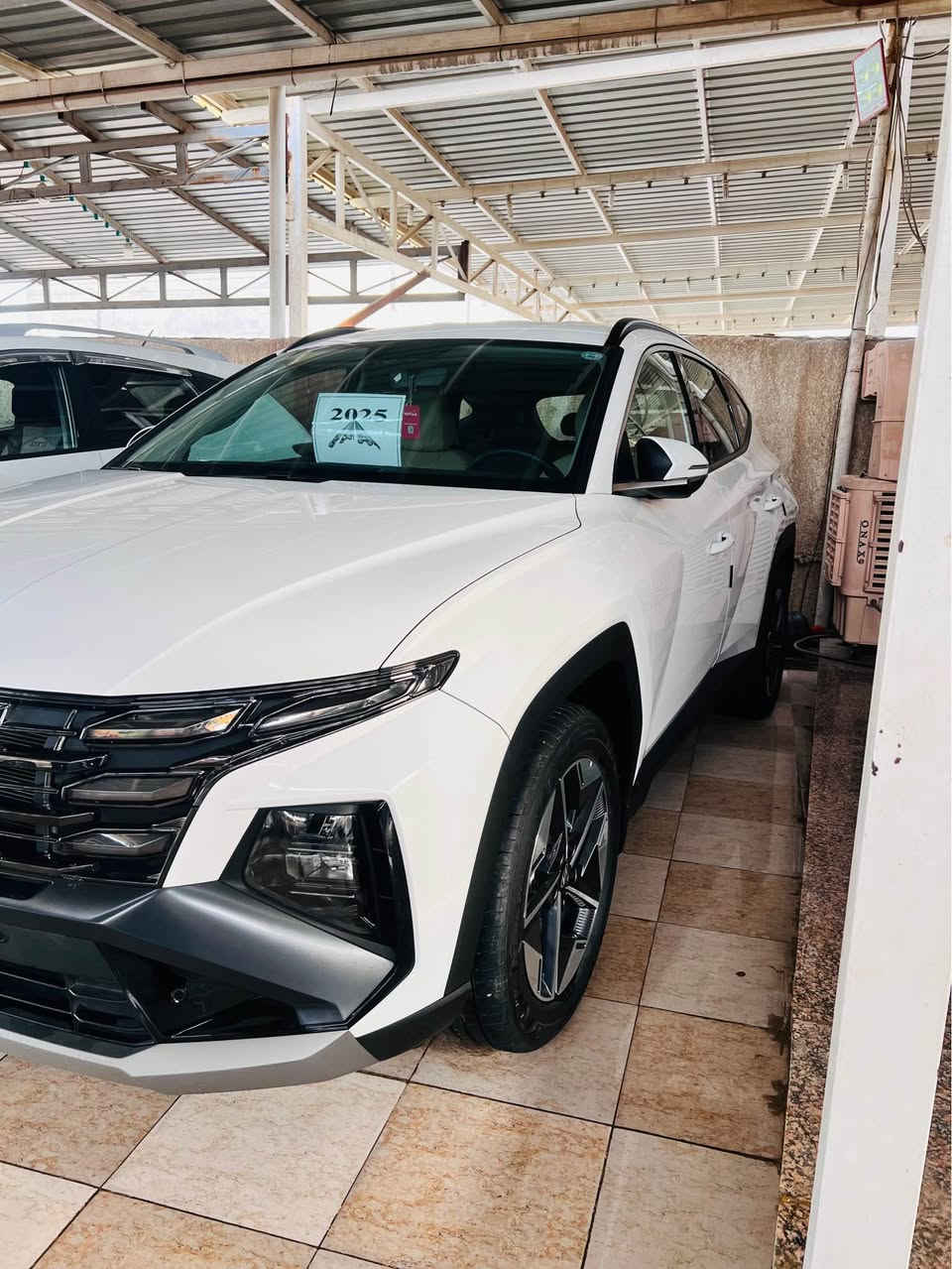 🌹السلام عليكم متابعينا الكرام🌹

🌹كما عودناكم احبتي المتابعين كل ماهو جديد ومميز تجدونة في معرض الكوشي🌹

🌺هونداي توسان موديل 🔅2025🌺

💢رقم اربيل الدولي الجديد💢

🌹ماشية 7 الف 🌹

🚘سيارة حلوة وجديدة ومكفولة كفاله عامة من الصبغ والتبديل والبارد والشخوط 🚘

#____________المواصفات_____________
👈بصمة تشغيل + ابواب
👈جنطة كهرباء
👈داخل ابيض
👈كشنات امامية كهرباء
👈مري شفط
👈كامرا دوارة
👈قطعتين تبريد
👈مخرج USB
👈حساس خلفي+امامي
👈تحكم استرين جهتين
👈شحن واير ليس
👈شاشة
👈سايد بركة دكمة
👈3 انظمة قيادة
👈بردات ابواب بلادية
👈مانع انزلاق
👈حاكية
AUTO HOLD👈

📱الاستفسار الاتصال ***********📲

✅للاستفسار اكثر زورونا في موقعنا الكائن في ديالى
الخالص شارع كركوك معرض الكوشي لتجارة السيارات الحديثة✅

👍الثقة والامان عنواننا👍 بلاد, صلاح الدين
