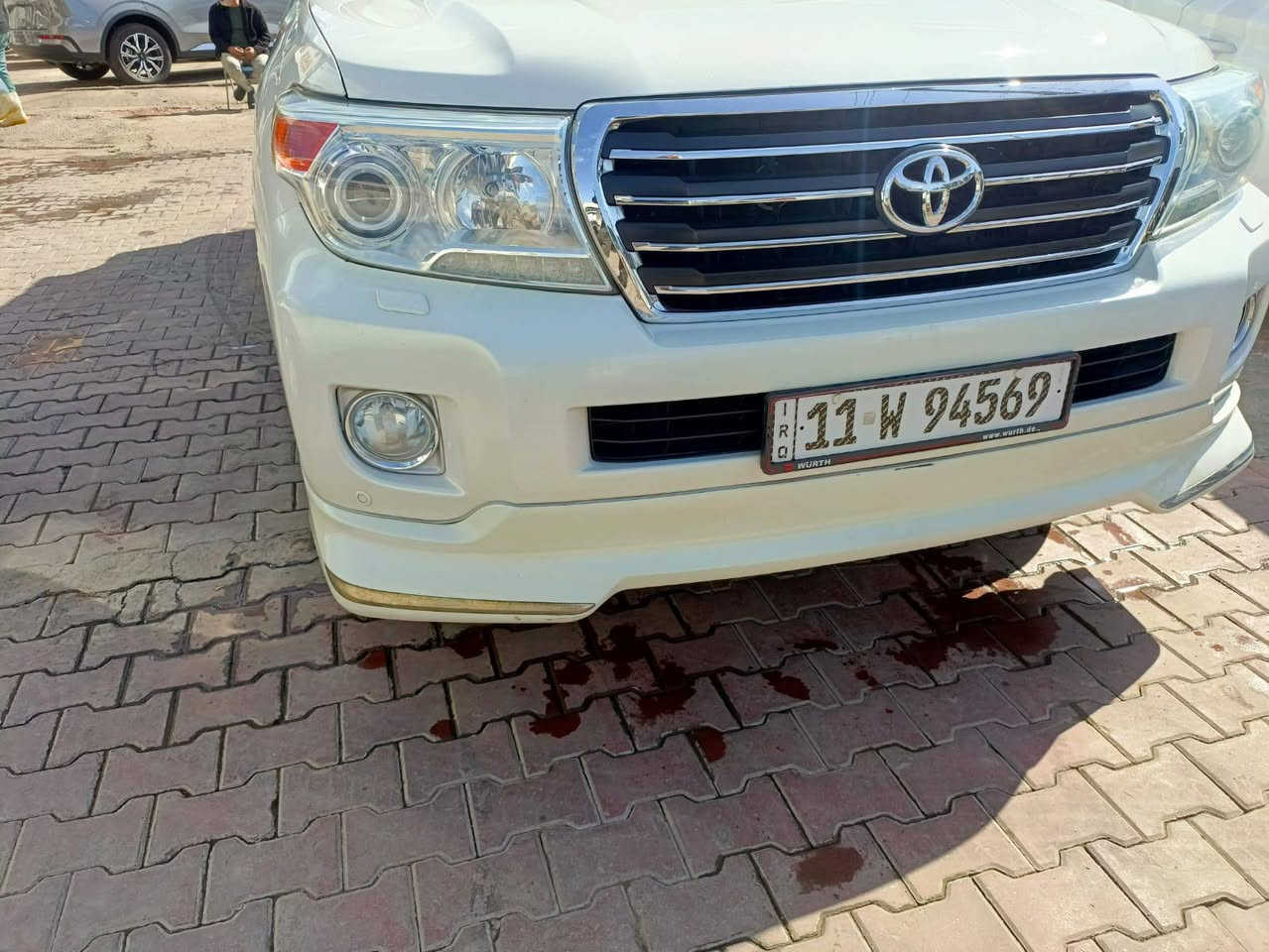 السلام عليكم لاند كروزر موديل2015  سيارة جديدة بيه فتح باببن وشوي بل هلال صبغ عله كد شبر سيارة فول مواصفات السعر410 وبيه مجال للطيببن مكينه كهربائيت خير من الله تخم تاير جديد مكاني بغداد البنوك رقم الهاتف*********** اني مكلف بل نشر اتصل عله رقم
