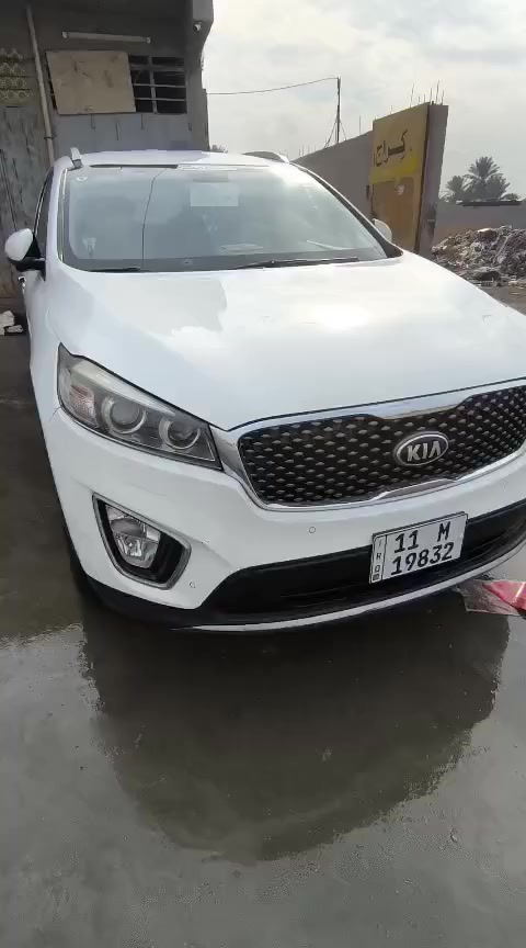 السلام عليكم 
سورنتو 2016  خليجية الشركة الدولية
رقم بغداد  دولي هزة جديدة باسمي شخصياً
6سلندر 
7راكب
3قطع تبريد
بصمه وابواب
مري شفط 
بردات بلادي
حساس امامي خلفي
كامر خلفيا
لايت زينون
بك لايت LED
السيارة بالواقع احلى من الصور مناقصها برغي دينار متصرف عليها
كير مكينه بلادي على وضع الشركة سبانة ماممدود علي
السعر  مكاني بغداد  للاستفسار ***********
