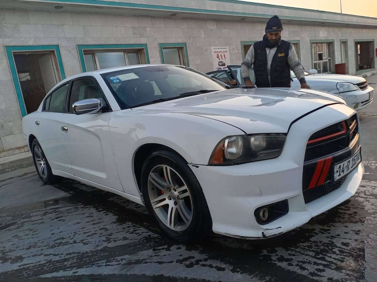 السلام عليكم جارجر 2011
للبيع بيها صبغ حزام
رقم بصره تحويل ثاني يوم
هزه جديده وسياره ماناقصها شي مكان السياره كوت 

***********
