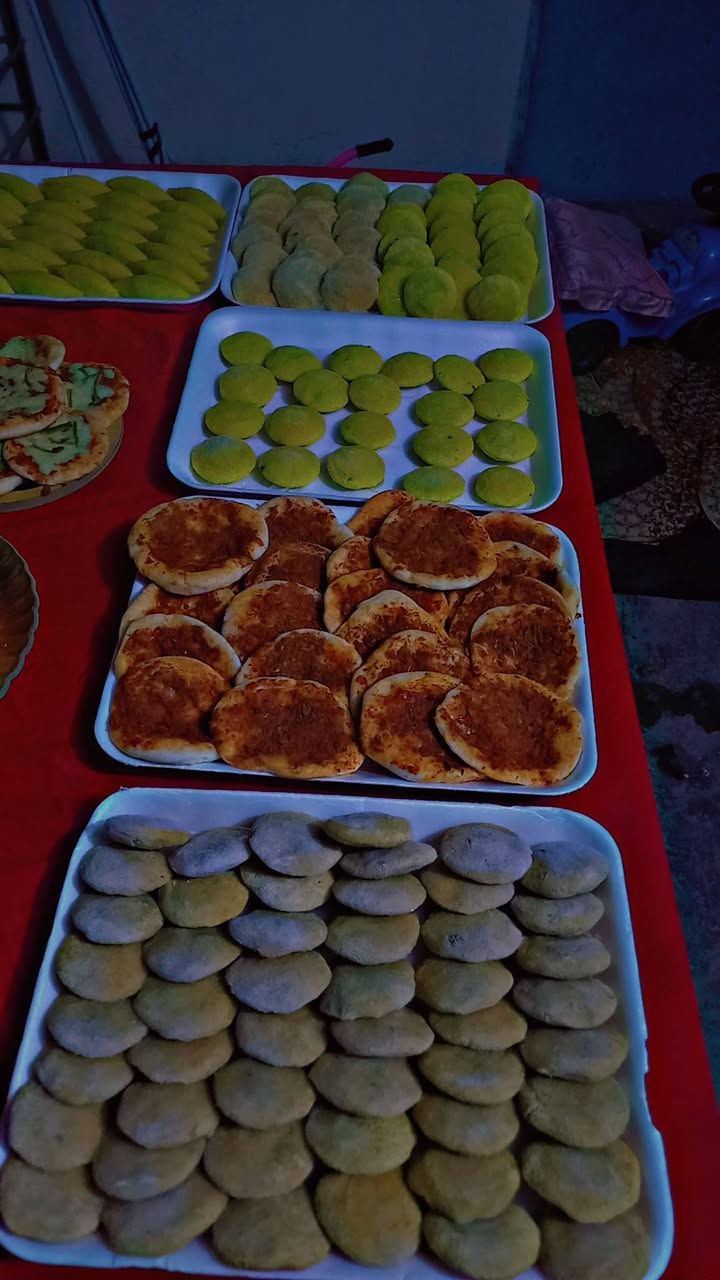 لطلب على رقم ***********او مراسلة الصفحة كبة بيت معجنات لحم بعجين مني بيتزا كيك 6 ام جوز ٧ او متوفر بنكهة البرتقال
