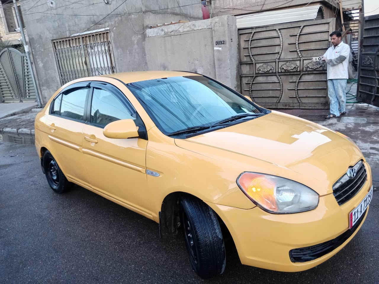 السلام عليكم اكسنت ٢٠٠٩ أمريكي كير محرك كفاله حدادية خير من الله بدون دواخل رقم انكليزي  مصفره غرمات وهيئة منضومة تبريد جديدة شاشة وكامره  باسمي تحويل ثاني يوم السعر ٧٩ وبيه مجال *********** غير متواجد على الفيس
