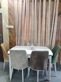 طاولة طعام • ٤ كراسي • سومر حي المعلمين