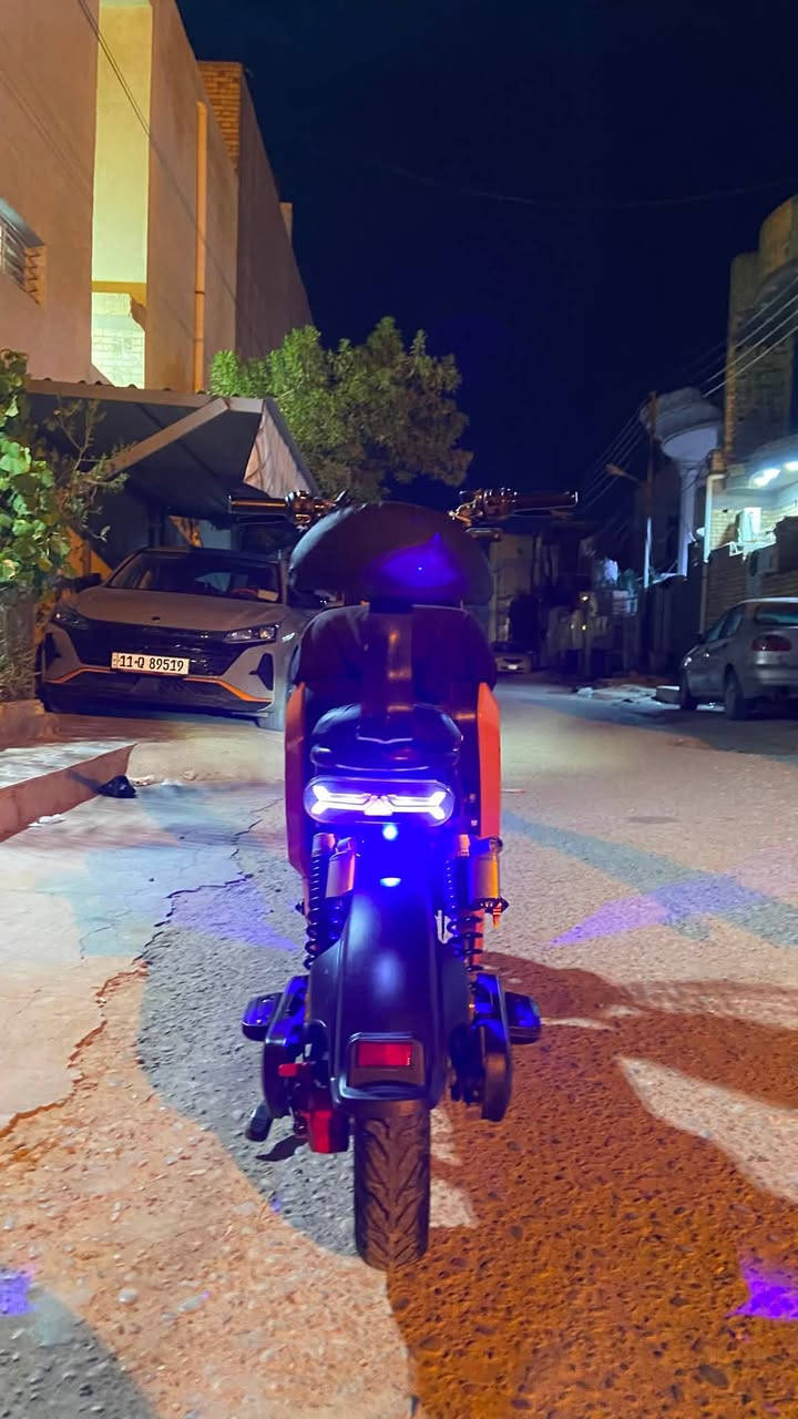 سلام عليكم دراجه شحن R9 نظيفه فول مواصفات نظام بارك خمس بطاريات شركه ولي بيهه نظام بك رجوع للخلف سرعه حقيقي 60 كلش نظيفه جديده بمعنى الكلمه للأستفسار خاص و موجود واتساب ***********
