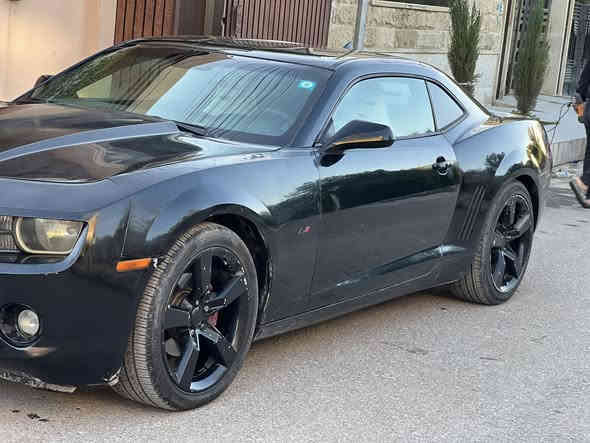 ‏￼￼كمارو للبيع الموديل 2011
كير محرك شرط 
بيها مكانات صبغ أبيع احزام 
بدون ضرر 
اني صاحبها الشرعي تريد تحويل أو وكاله 
السعر ٧٥ اوبيها مجال  حق الجيه
غير متوفر عل فيس 
للمواصله الاتصال على الرقم 
***********/***********
