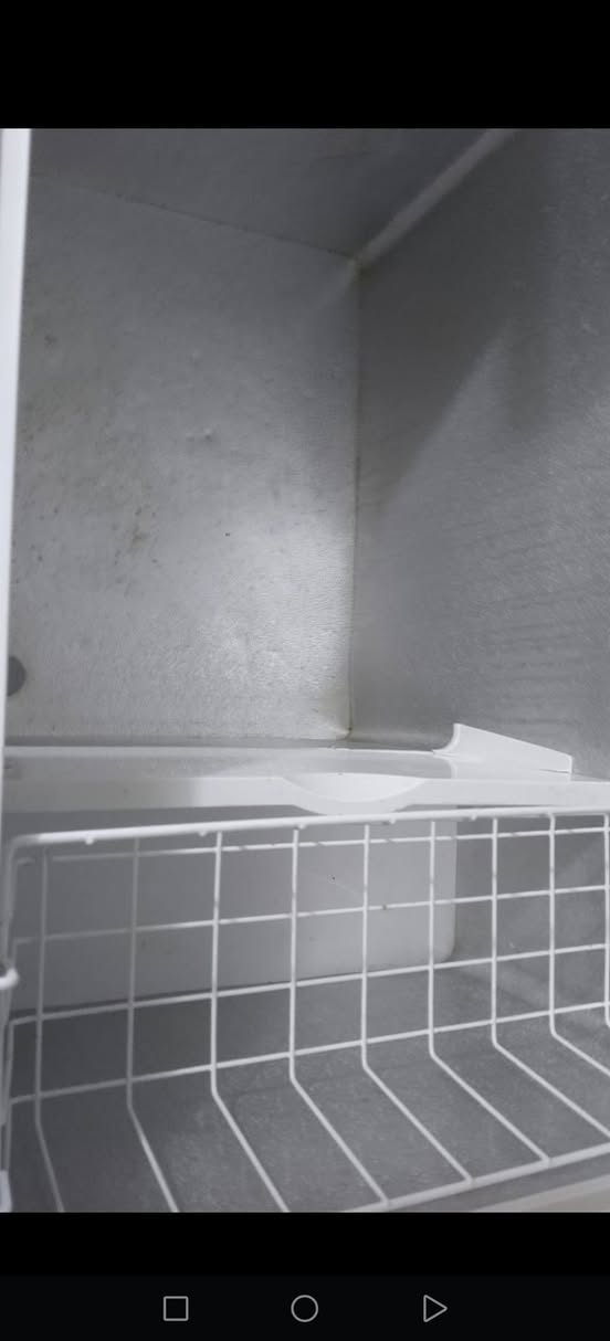 سلام عليكم مجمده كبيره جديده كلش استعمال قليل لبيع مكاني كربلاء الحر ***********
٤٥٠ وبيه مجال قليل
