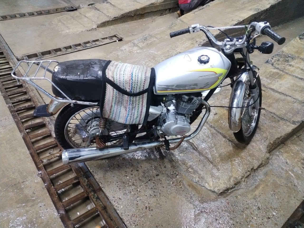 سلام عليكم دراجه تايكر اربع كير البيع دراجه موديل 21دراجه هستوه مجفته امانت الله يعني بعد ع سحك غراض كله اصلي دراجه مبدل بيه بس بوشه وبستم وبرشط الصلي الشراي يتصل ع رقم ***********مكان حله شارع 80 مقابيل مدينه ألعاب أرض بابل وراق أصولي ولله دراجه احله من الصوره عايزه بس دشبول
