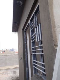 من رخصة الأدمن هذا شغلي في بغداد (لبخ ونثر طلس وتطعيم واجهات عندي صور ...