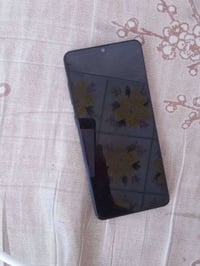 جهاز A31 نضيف مبدل شاشه ما بيه اي عيب كامرته حلوه وياه شاحنته موجود خا...