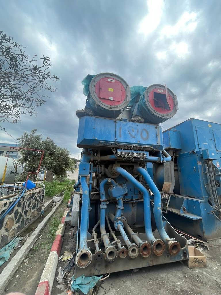 ‏سلام عليكم وارسل له تسعة ميجا ￼تعمل على النفط الأسود

‏بحالة جيدة الاستفسار على هذا الرقم أبو عبدالله الزبيدي
‏
***********
