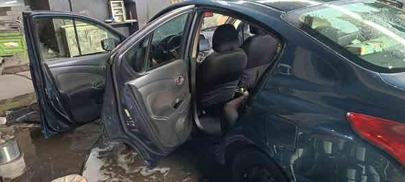 السلام عليكم نيسان فيرسا للبيع موديل 2016 رقم بغداد باسمي سيارة حلوه وجاهزه تبريد تدفئه حدادية كاملة من كلشي ما ناقصها شي بس سائق مكان السيارة بغداد العامرية السعر 90 وبيها مجال للاستفسار  ***********
