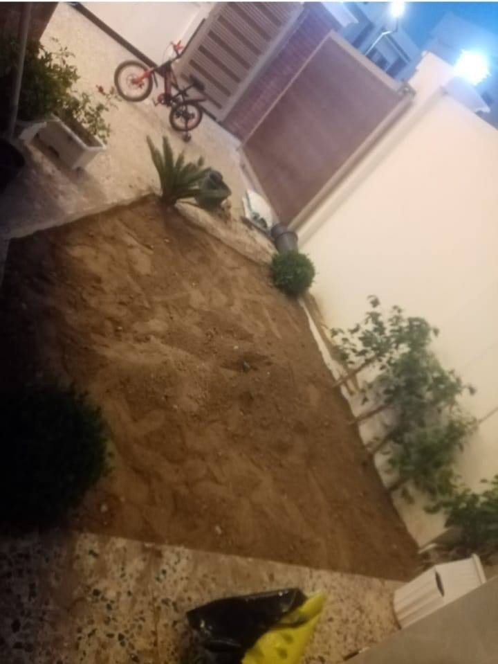 سلام عليكم ورحمة الله وبركاته يوجد كادر عمل ديكورات الحدائق بكافة عمل تصميم تنفيذ يعقوب الانباري اخذه تربه اسلمه مفتاح كافت محافظات العراق بغداد رمادي خالديه عامريه فلوجه عندي كادر ديكورات حدائق تصال او واتساب ***********\***********
